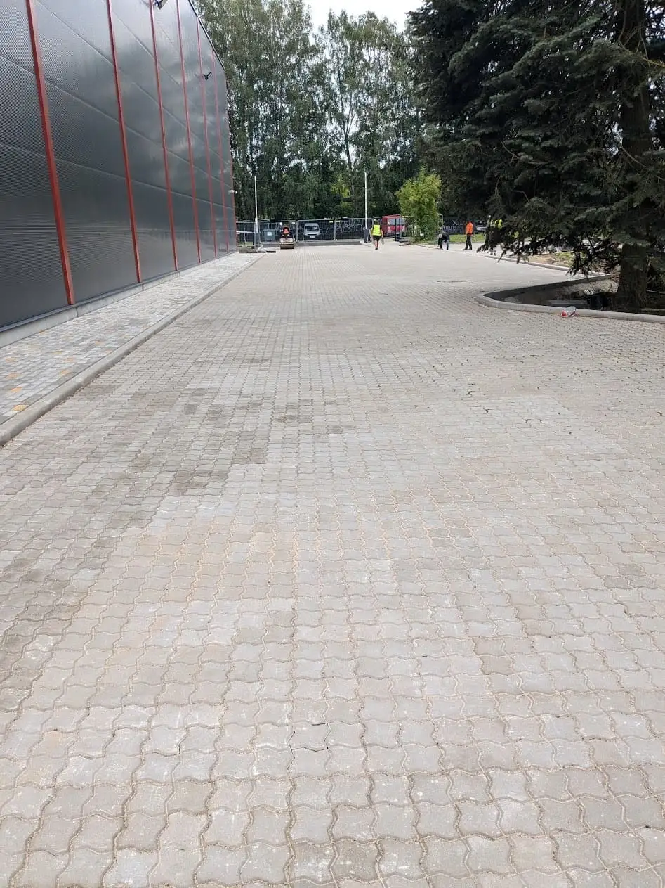 Celtniecības tehnika darbā